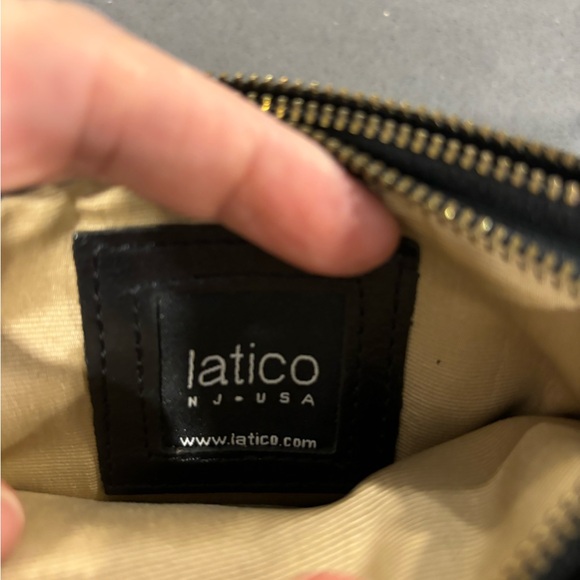 Super cute 3 zipper pocket wallet/wristlette - Picture 5 of 6